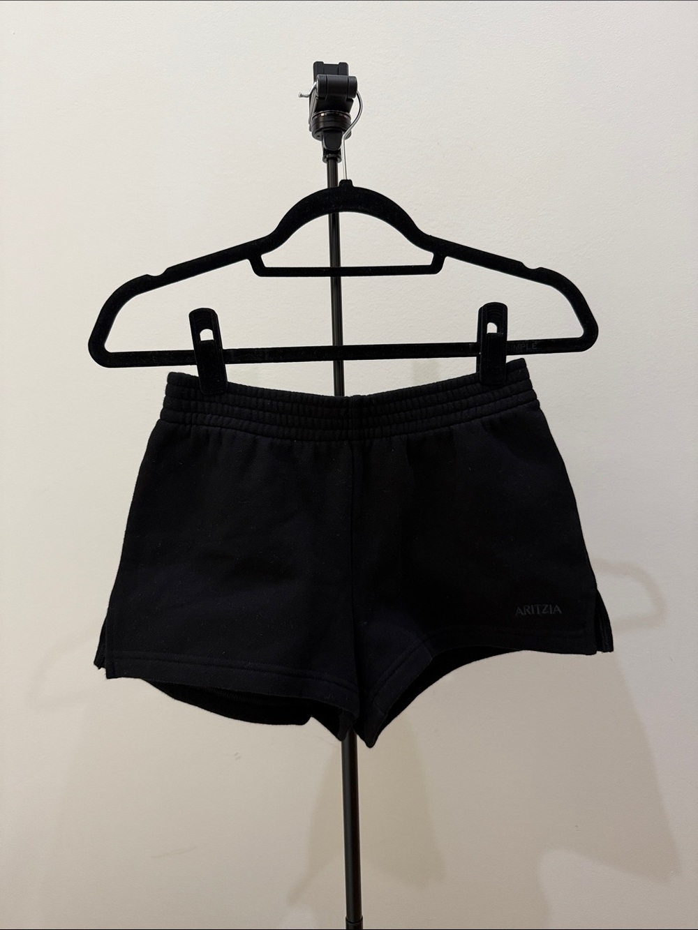 Aritzia SweatFleece Perfect Fit Shorts Black XS